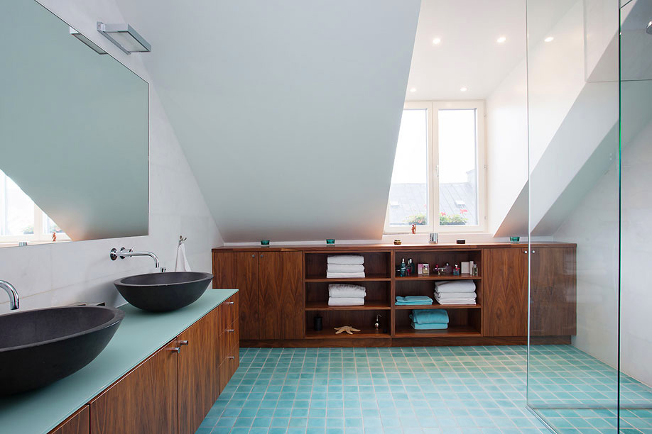 decorated-swedish-loft-02