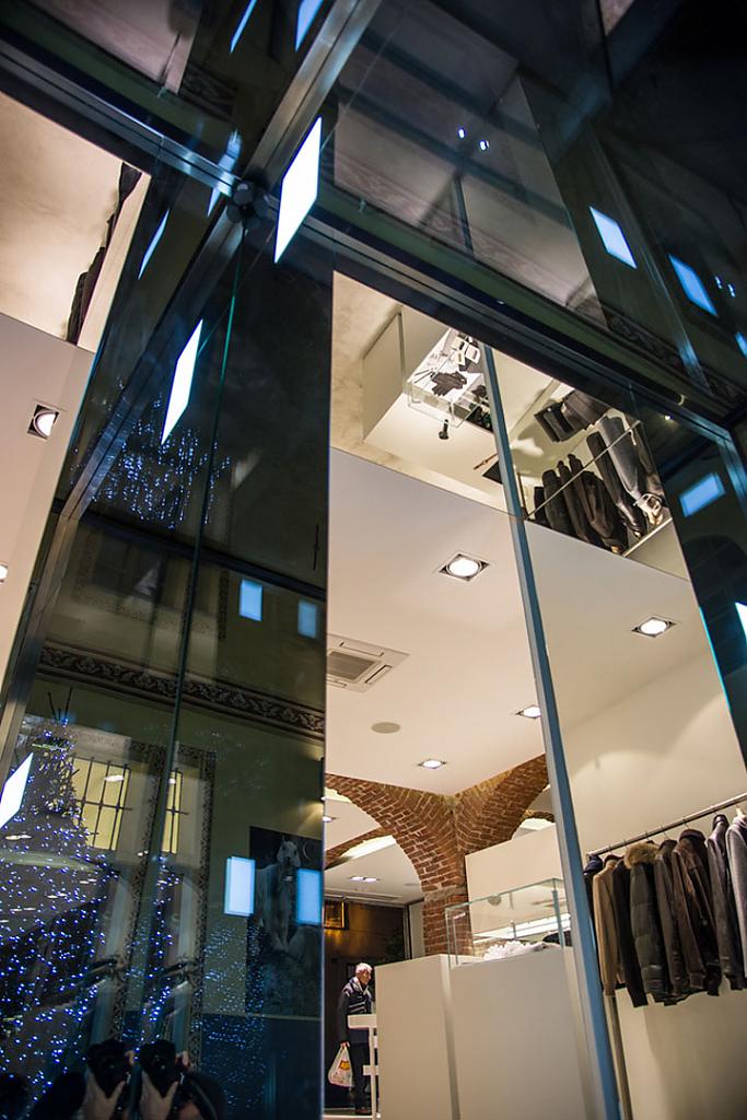 f-b-aurum-store-italy-09
