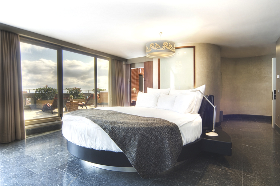 glamorous-art-hotels-of-the-world-01