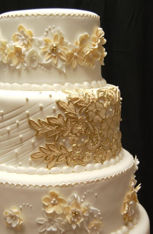 gold-and-white-wedding-ideas-02