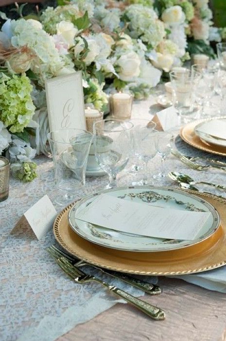 gold-and-white-wedding-ideas-09