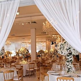 gold-and-white-wedding-ideas-30