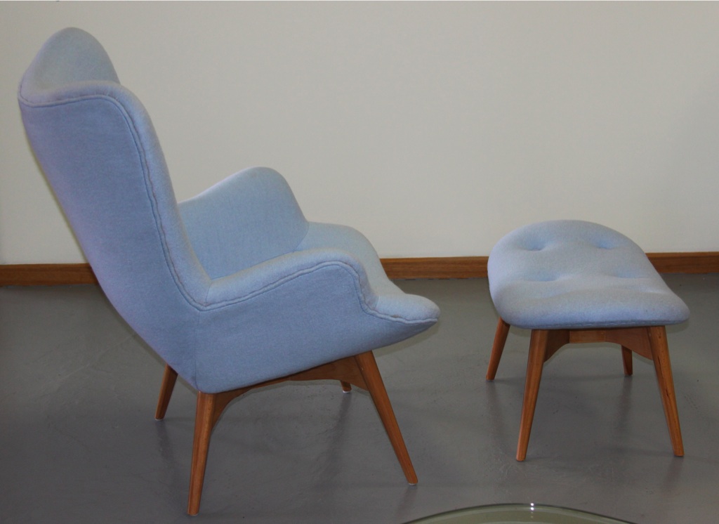 grant-featherston-contour-ottoman-12