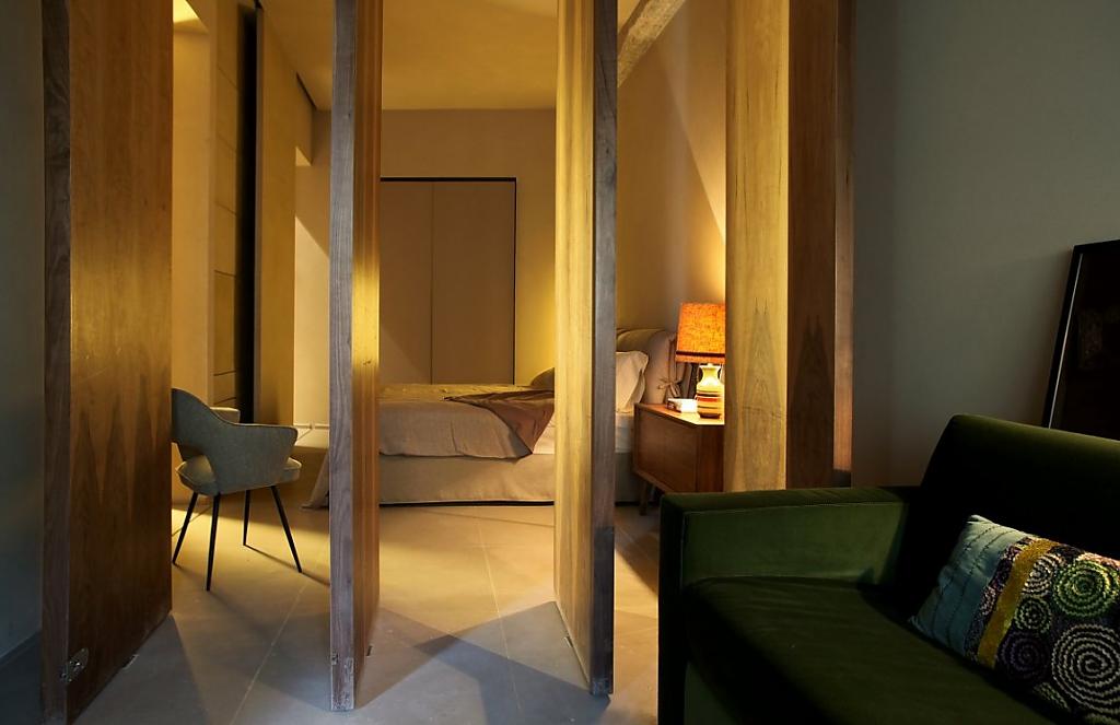 house-by-minas-kosmidis-28