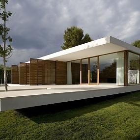 house-by-silvestre-navarro-architects-01
