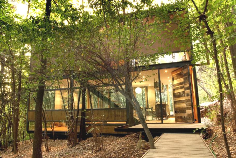 house-in-the-forest-apollo-11-chile-01
