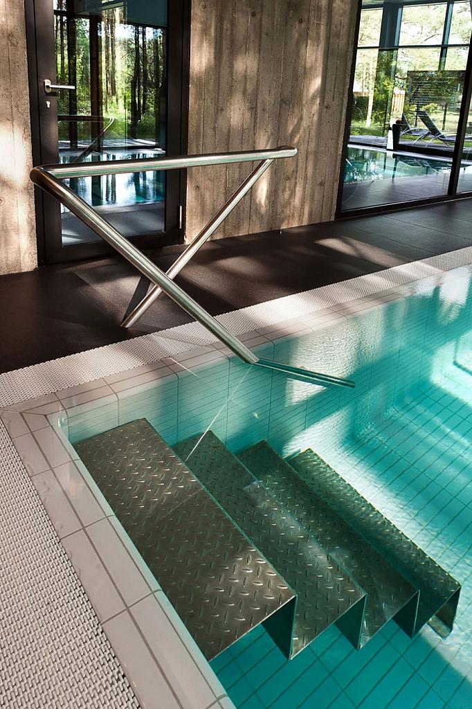 house-in-the-woods-09