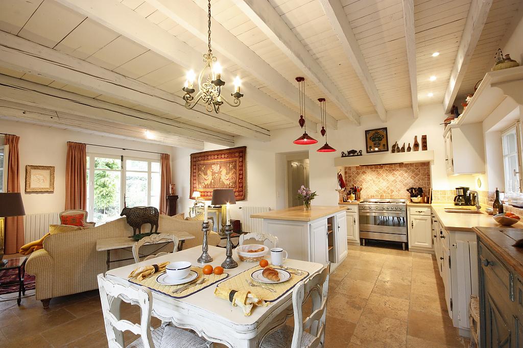 interyer-kukhni-v-stile-provans-53