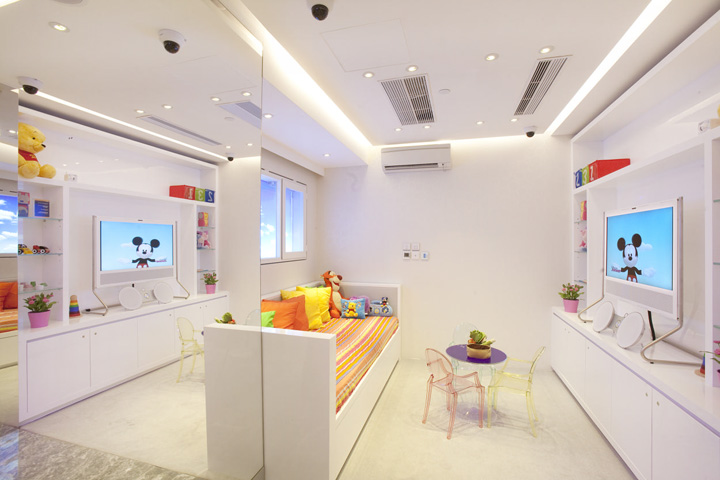 pccw-hkt-store-hong-kong-08