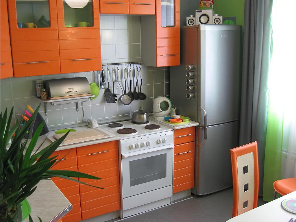 small-kitchen-design-idea-47