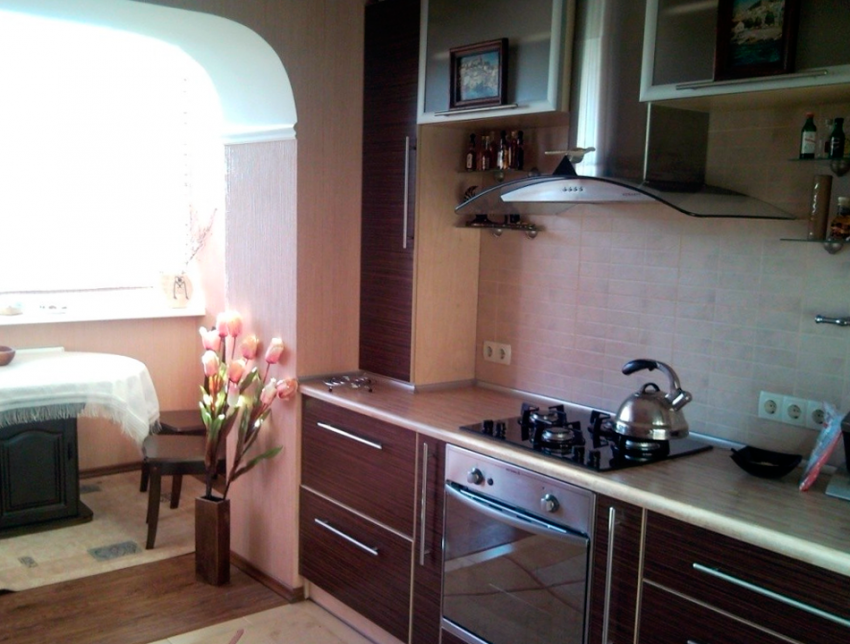 small-kitchen-design-idea-65