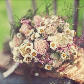 spring-vintage-bohemian-wedding-shoot-02