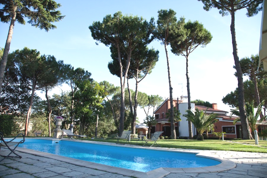 stylish-villa-nocetta-rome-09