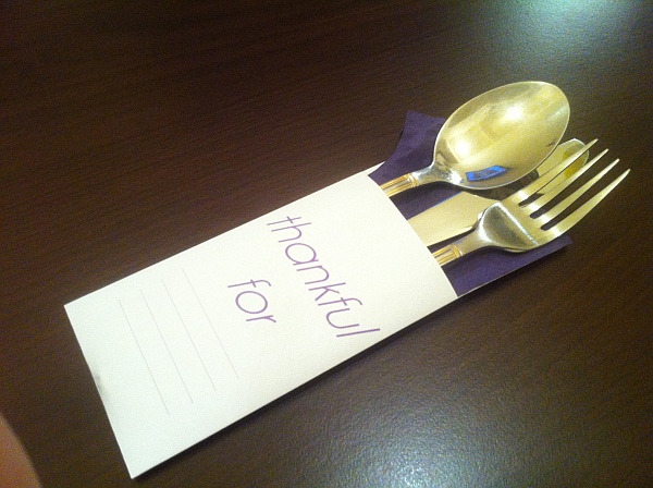 thanksgiving-table-setup-for-your-utensils-02