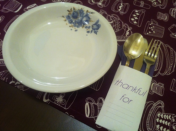 thanksgiving-table-setup-for-your-utensils-06