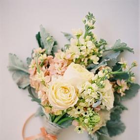 yellow-and-salmon-spring-wedding-12 104879