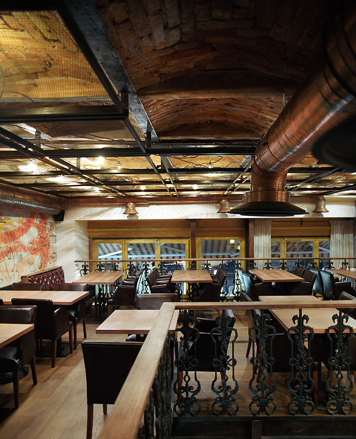 zara-pizzara-restaurant-odessa-ukraine-03