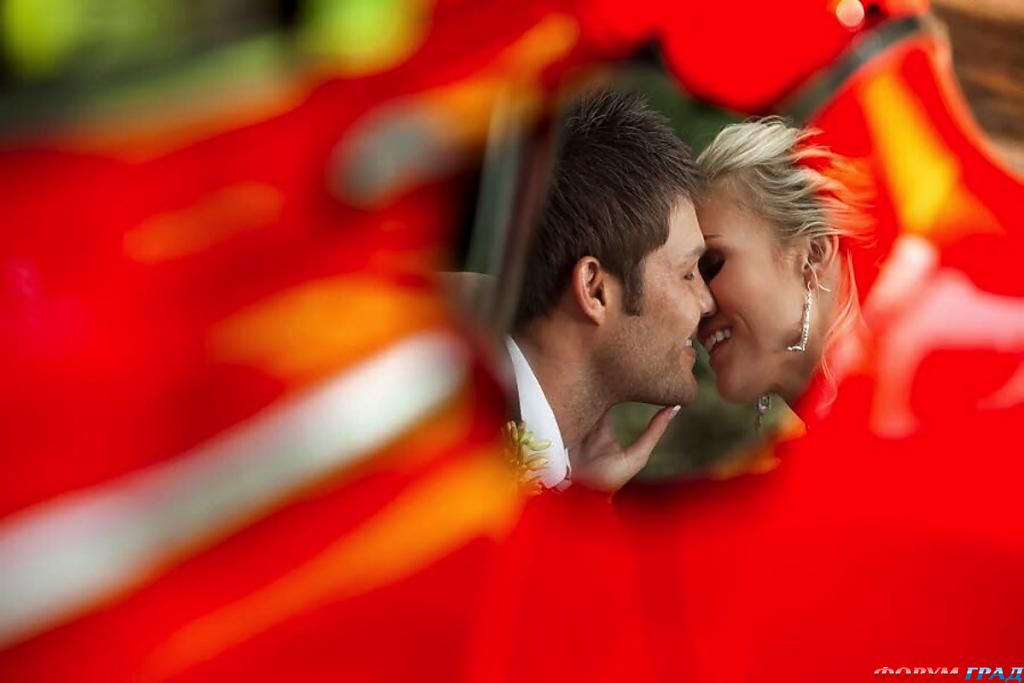 sideview-kiss