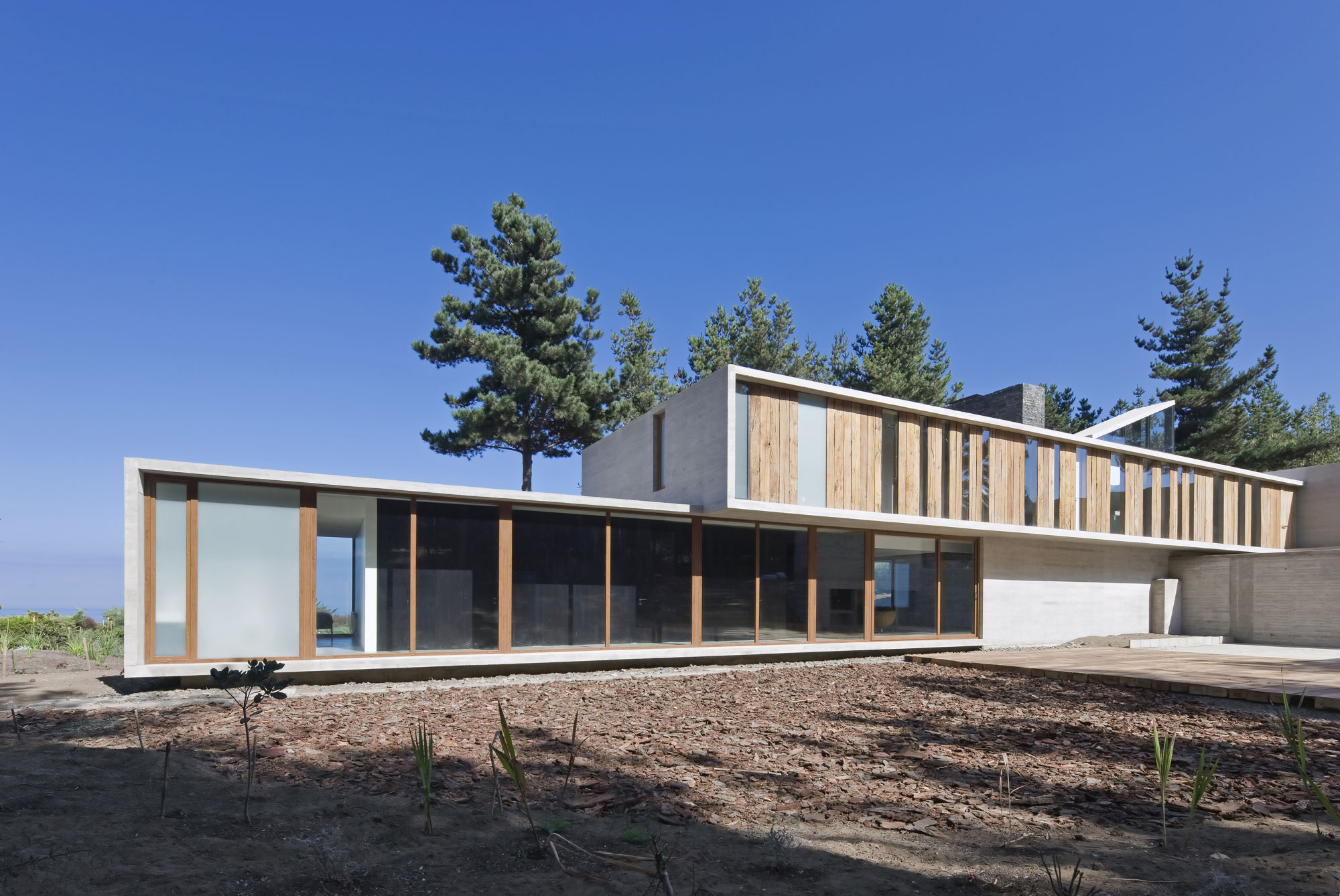 aguas-claras-house-by-ramon-coz-benjamin-ortiz-06