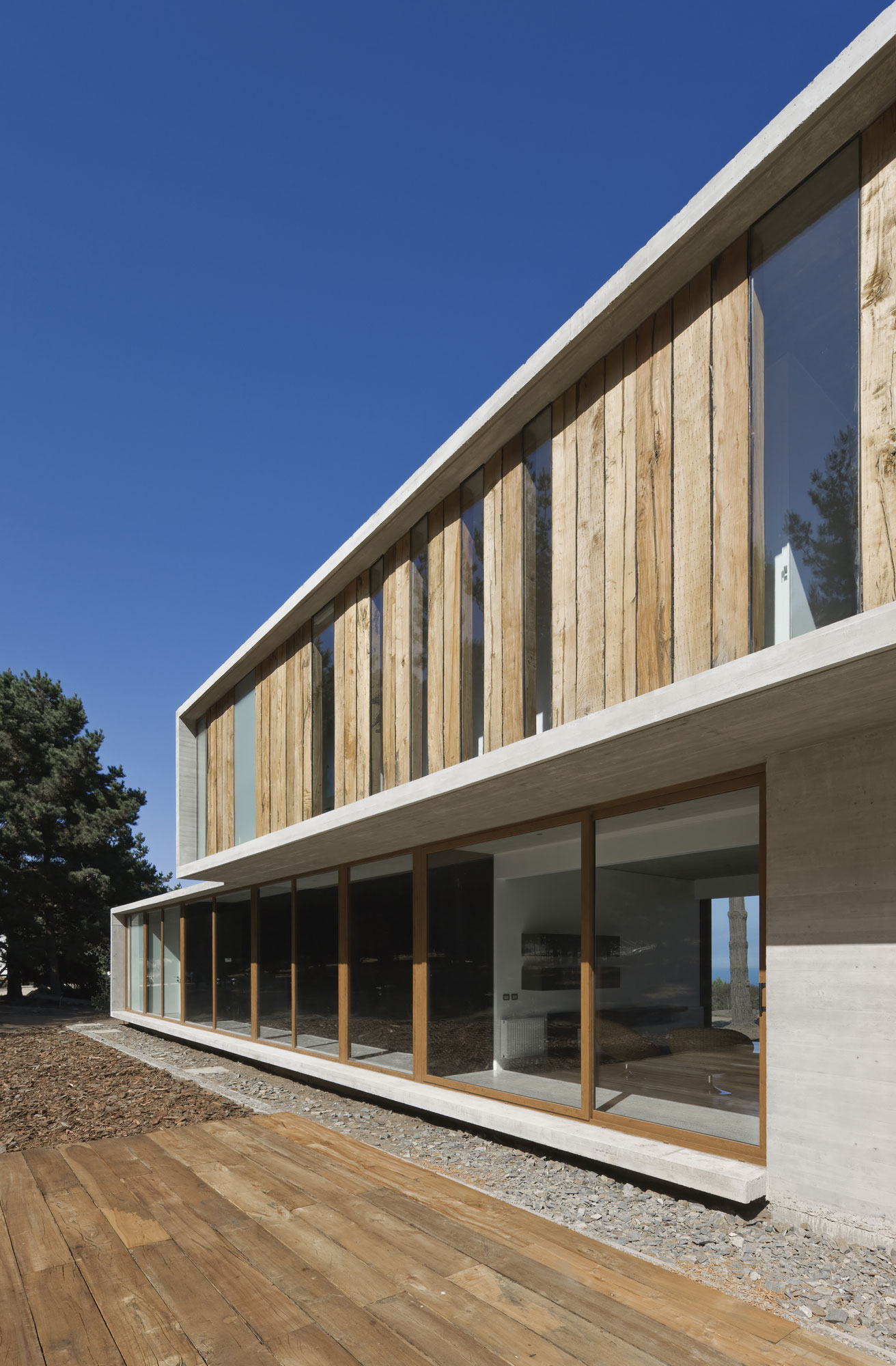 aguas-claras-house-by-ramon-coz-benjamin-ortiz-08