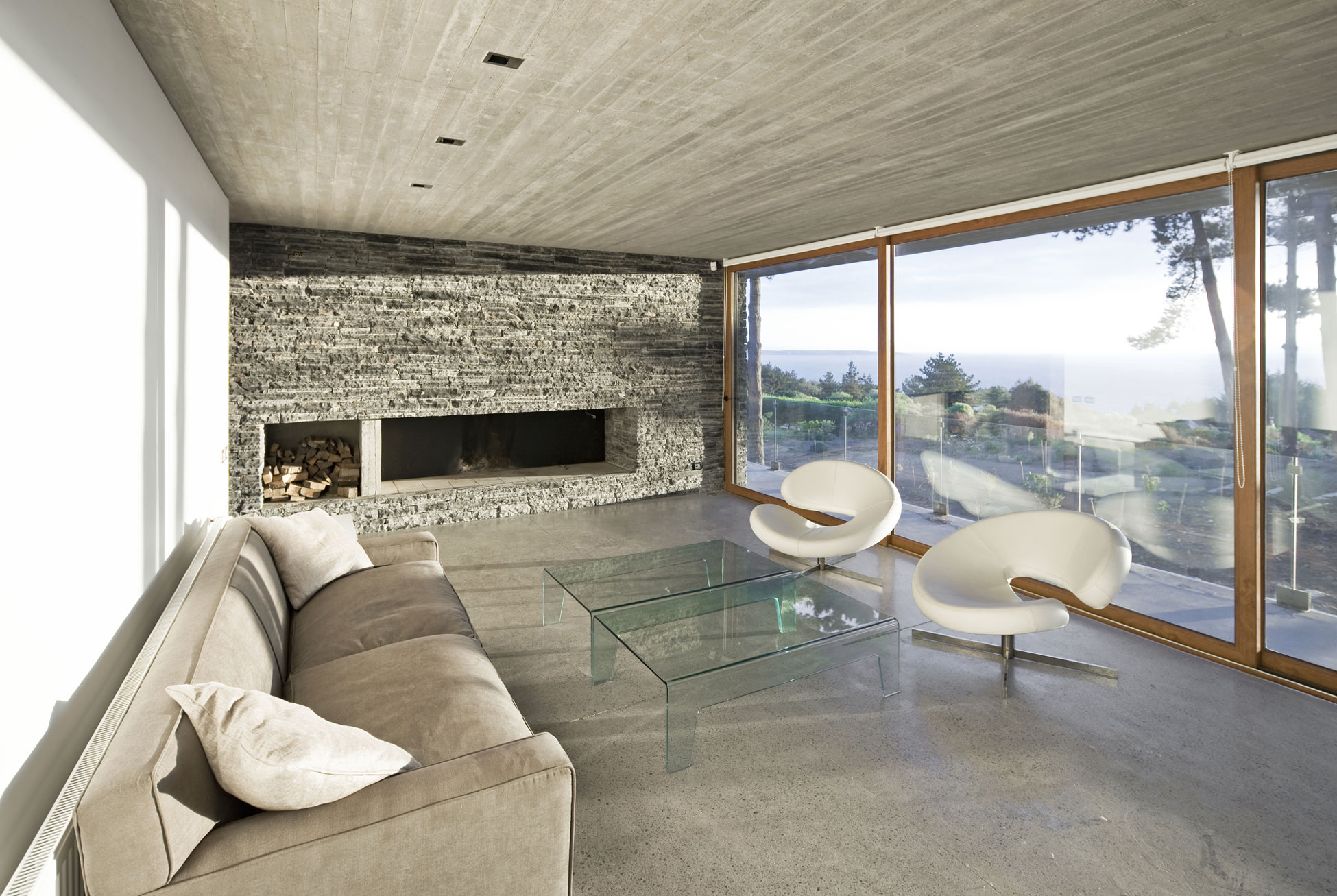 aguas-claras-house-by-ramon-coz-benjamin-ortiz-18