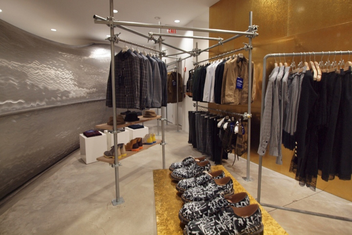 comme-des-garcons-store-london-07