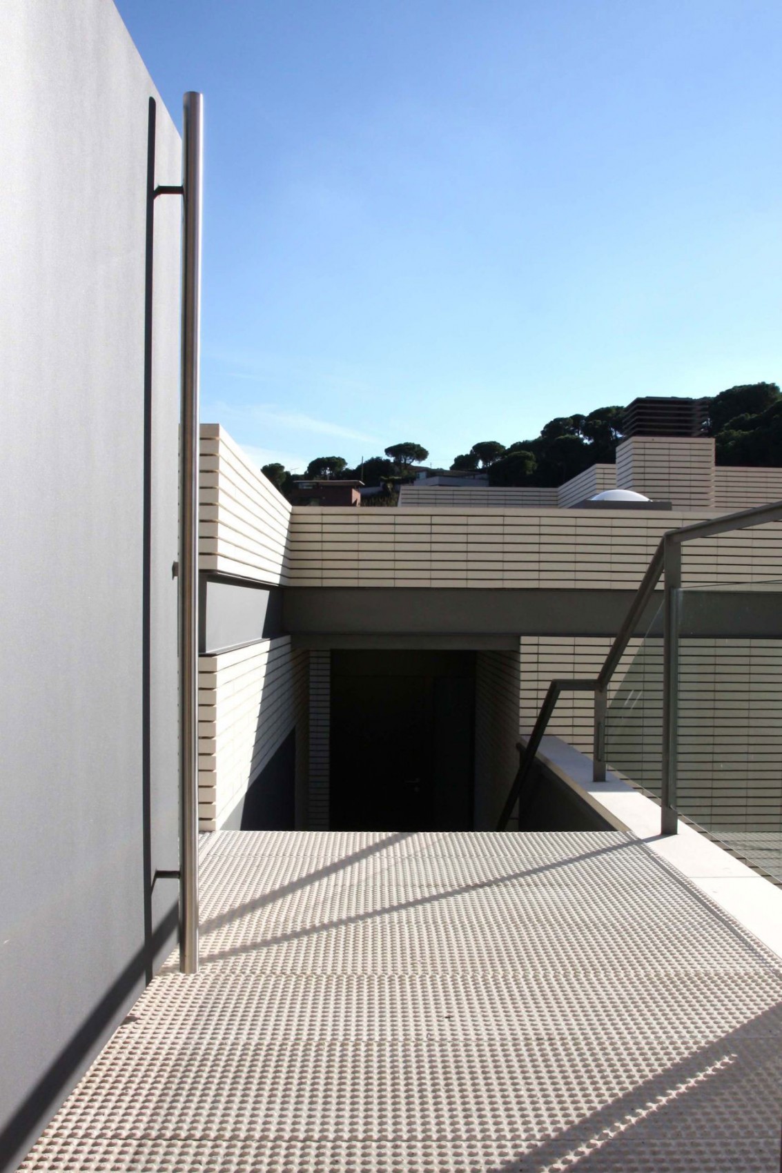 do-alella-house-by-massimo-mirtolini-03