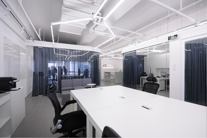 exotropy-technology-office-13