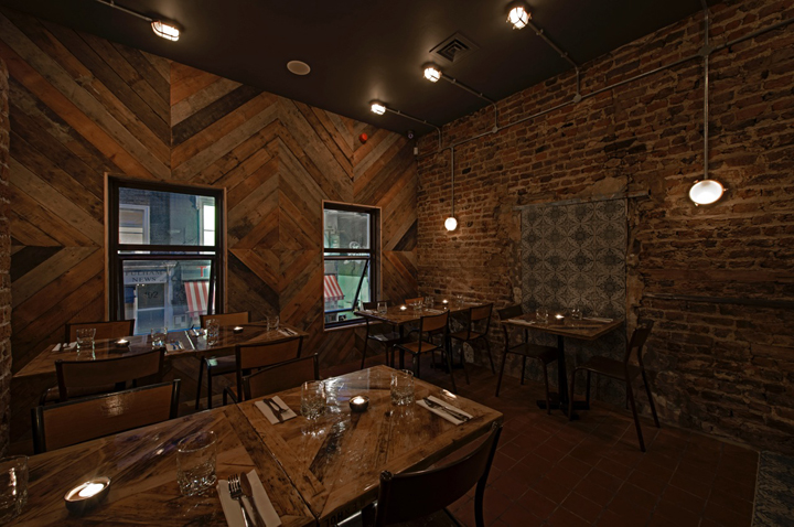 fire-and-feathers-restaurant-07