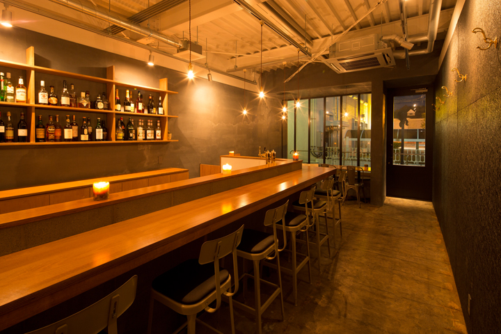 geek-comfortable-bar-cafe-02
