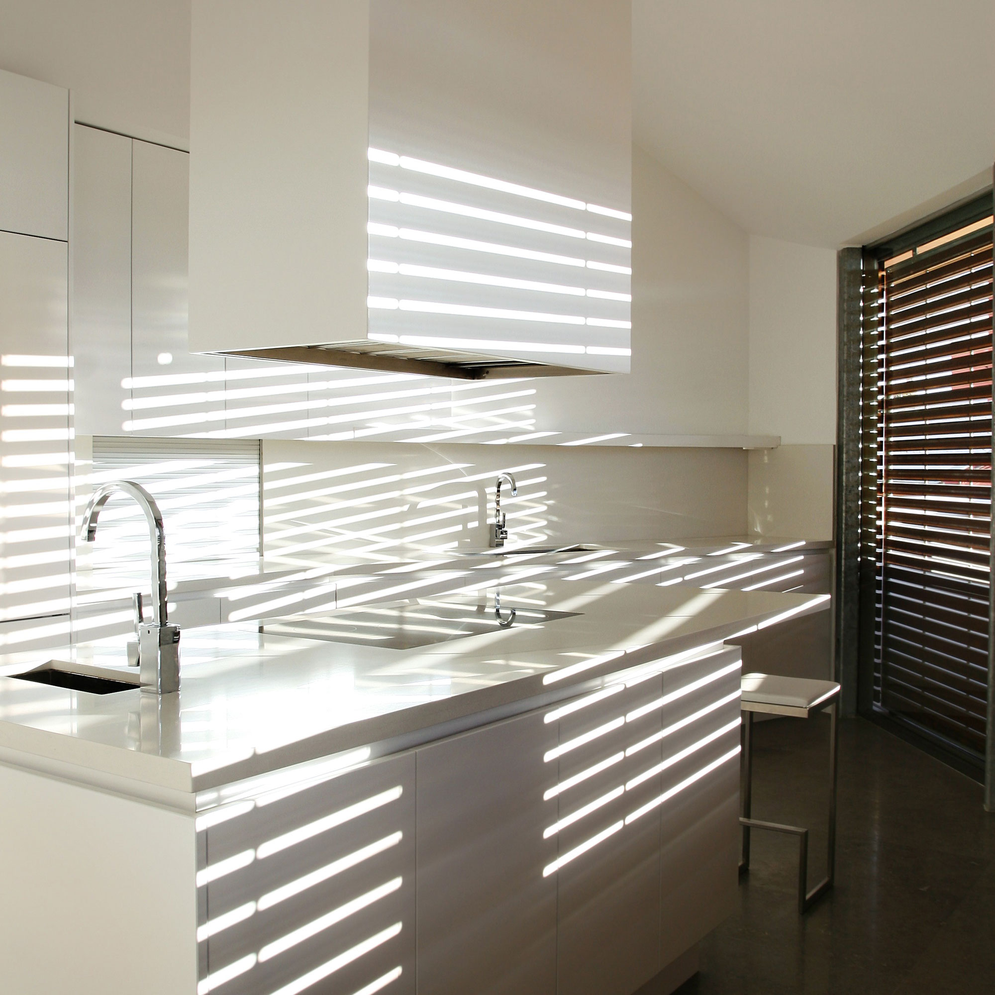 home-studio-by-ramon-esteve-estudio-05