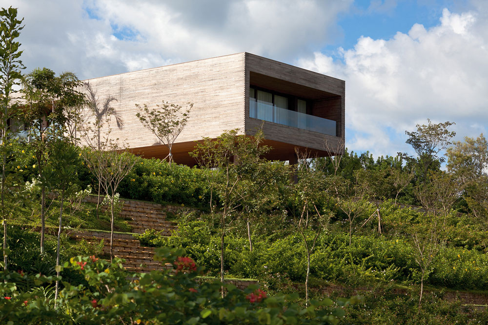 house-by-bernardes-jacobsen-arquitetura-01