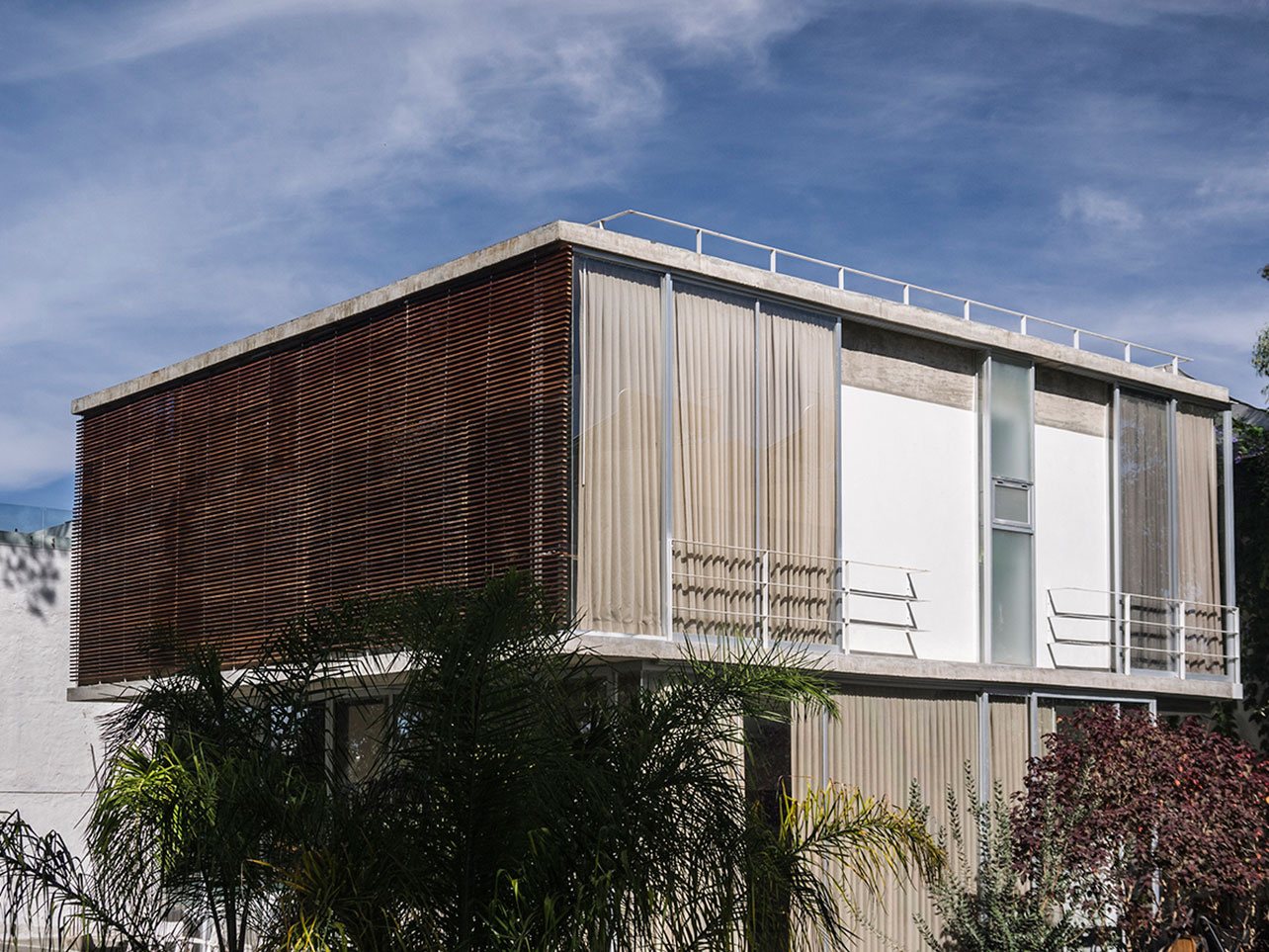 house-by-em-estudio-03