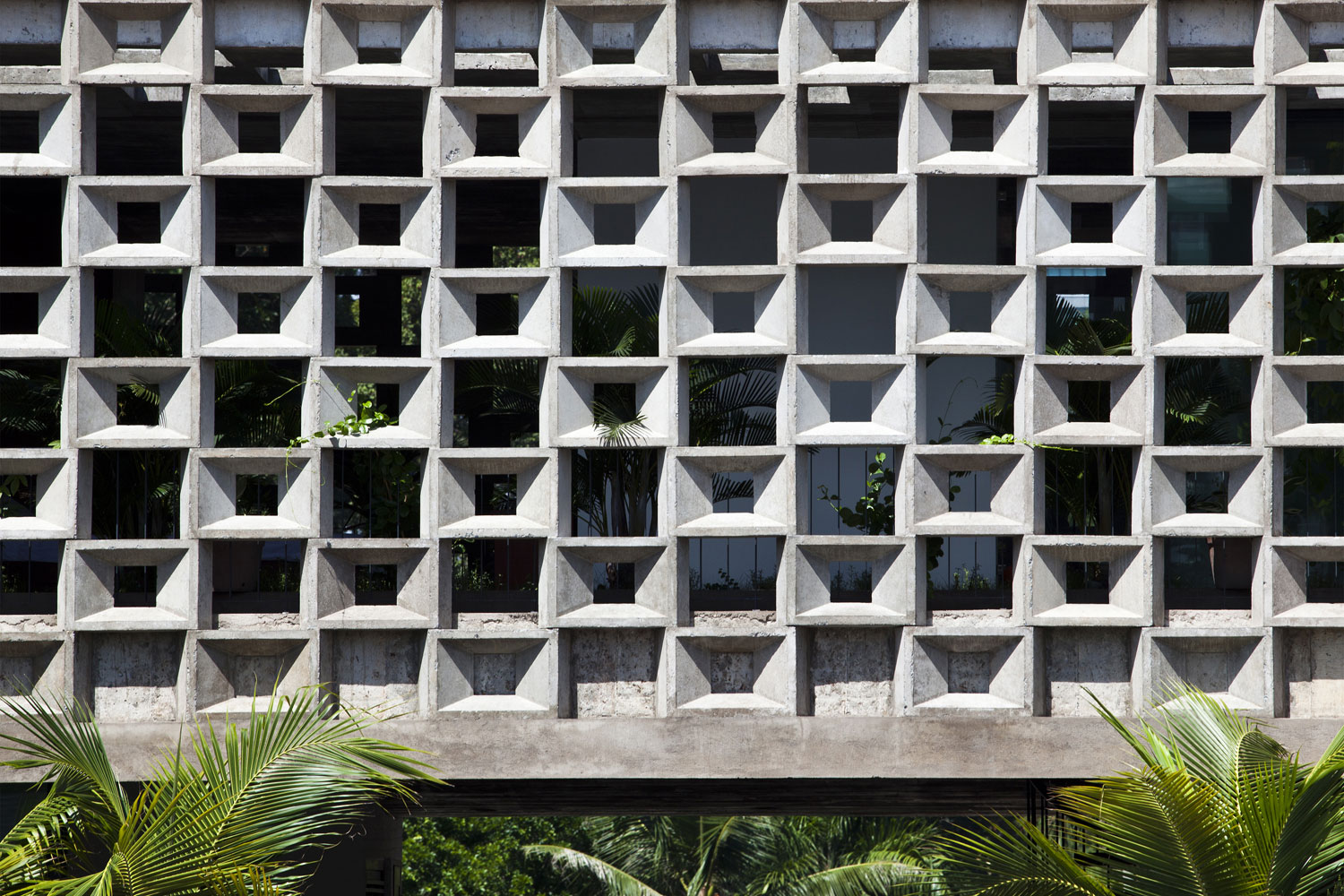 house-by-vo-trong-nghia-architects-04