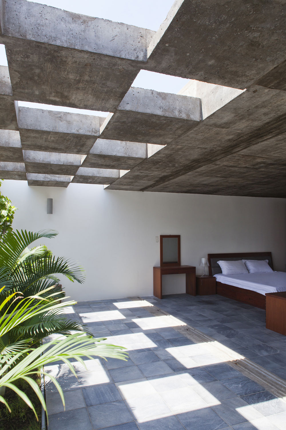 house-by-vo-trong-nghia-architects-13