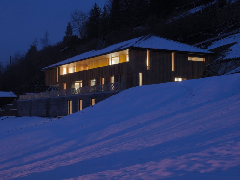 Изысканный дом от Ralph Germann Architectes в Швейцарии