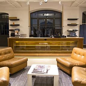 nudie-jeans-repair-shop-01