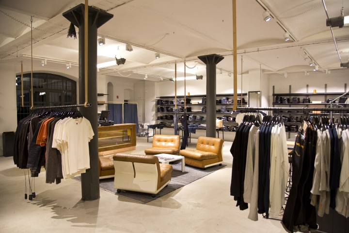 nudie-jeans-repair-shop-03