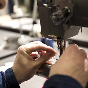 nudie-jeans-repair-shop-09