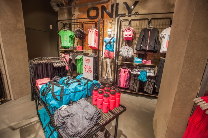 only-store-stuttgart-germany-09