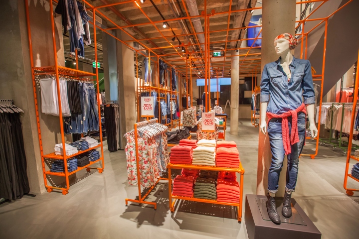 only-store-stuttgart-germany-12