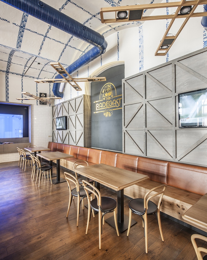 radegast-bar-czech-republic-04