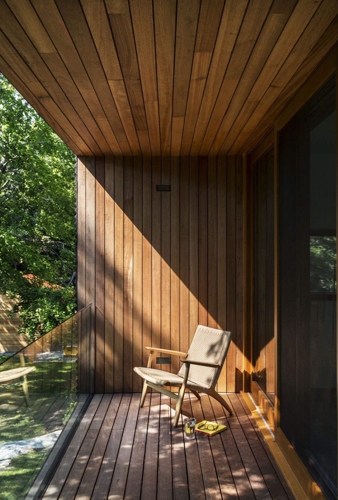 residence-by-joeb-moore-partners-02