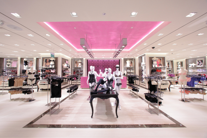 robinsons-boutique-singapore-01