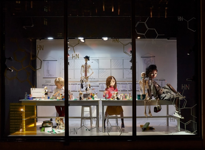 school-of-fashion-windows-london-02