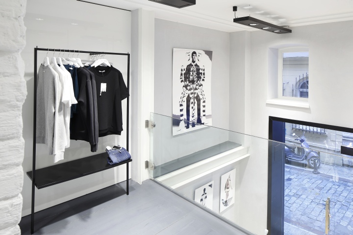 section-mode-unique-store-03