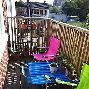 small-balcony-ideas-01
