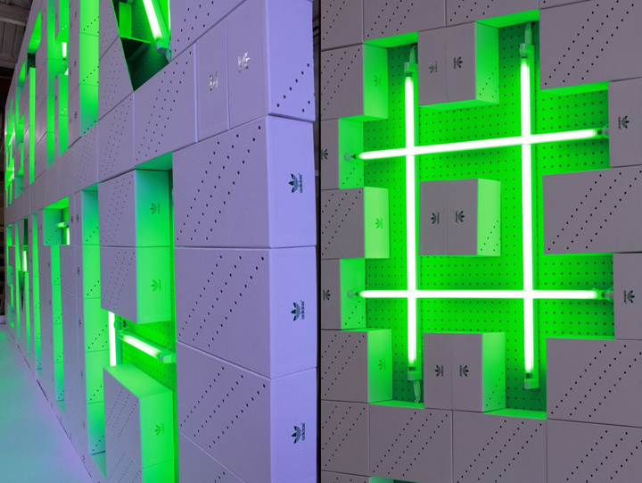 stan-smith-x-adidas-originals-windows-02