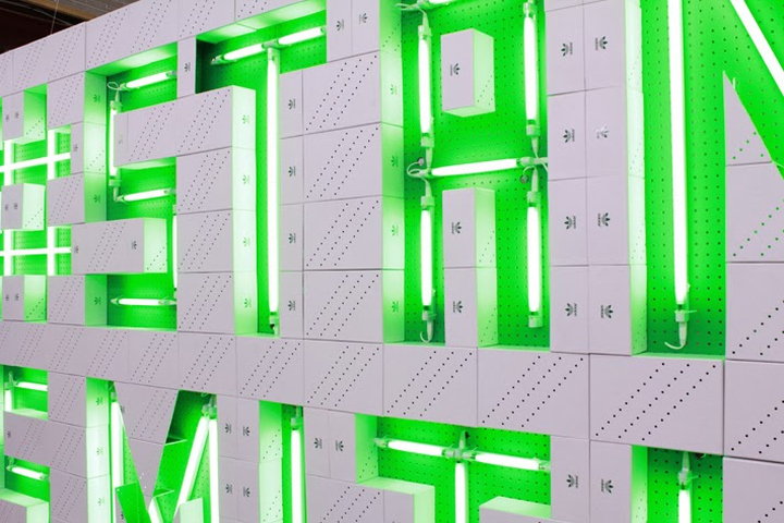 stan-smith-x-adidas-originals-windows-04