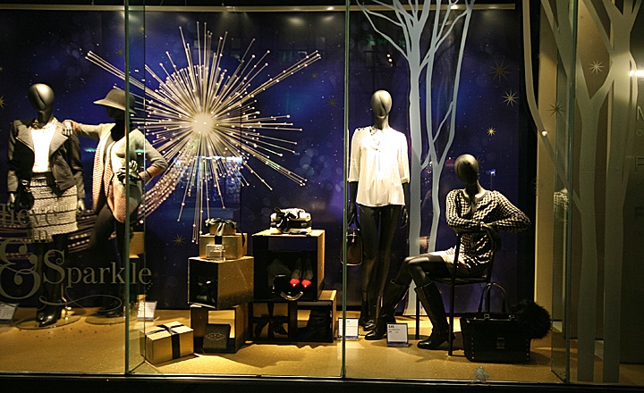 storefront-marks-spencer-london-02